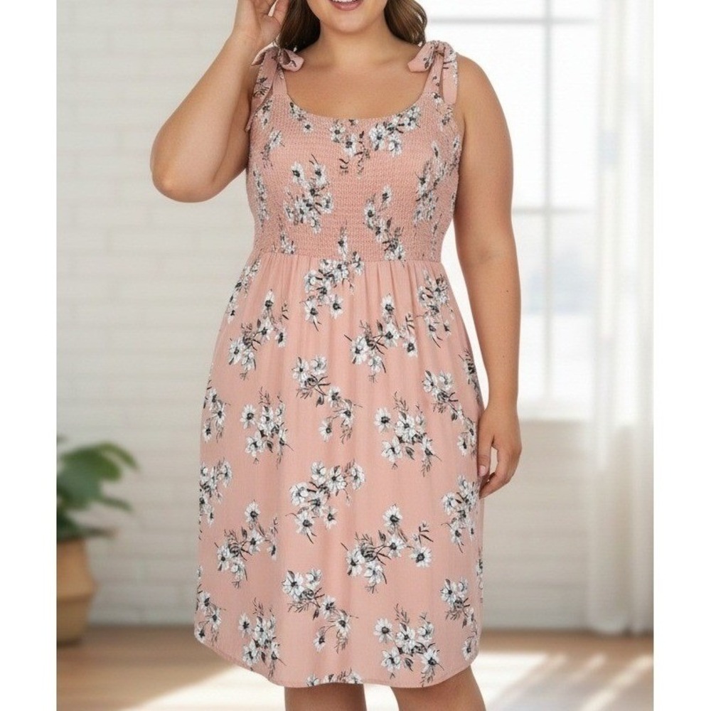 Torrid Floral Smocked Shirred Waist Tie Shoulder Peach Dress Size 3 Vacation